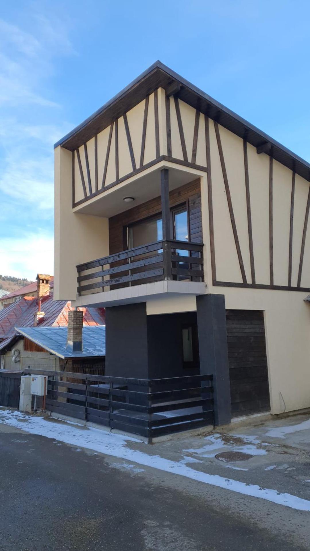 Villa Casa Ama Buşteni Esterno foto